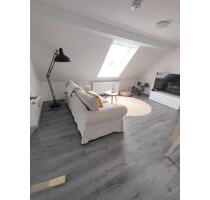 Moderne Dachgeschosswohnung mit großem Dachspeicher - Maulbronn