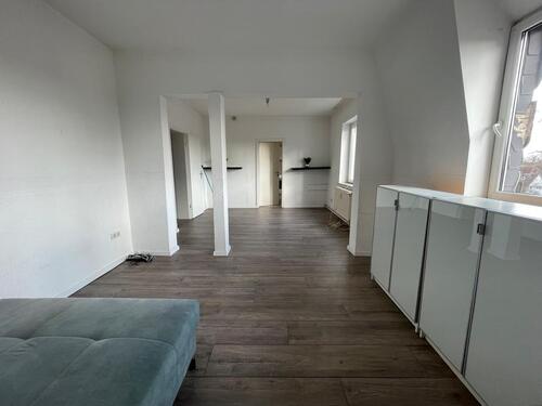 Foto - 1 Zimmer Dachgeschoßwohnung zur Miete in Duisburg