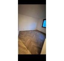 3-Zimmer-Wohnung ab sofort zu vermieten Kern saniert - Stuttgart Mühlhausen