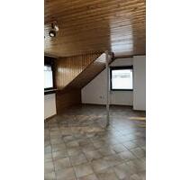 3-Zimmer-Dachgeschoss-Wohnung in zentraler Lage - Ottweiler