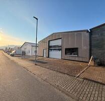 Neubauhalle mit Tor & Top-Ausstattung – flexibel nutzbar! - Grünsfeld