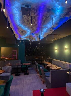 Foto - Café Bar voll möbliert . - 2.250,00&nbsp;EUR Kaltmiete, ca.&nbsp; 120,00&nbsp;m&sup2;