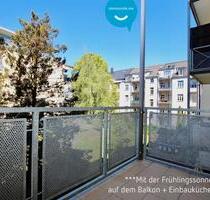mitten auf dem Schloßberg • 2 Zimmer • neues Laminat • mit Balkon • mit Küche • zur Miete - Chemnitz Altendorf