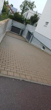 Foto - Tiefgaragenstellplatz - 70,00 EUR Miete,