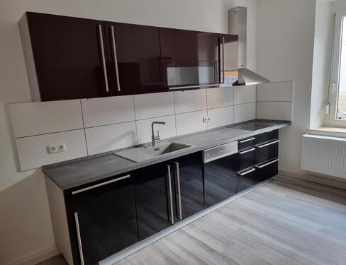 Foto - Zwei – Zimmer Wohnung mit großzügiger Einbauküche zu vermieten