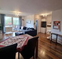 Möblierte 2-Zimmer-Wohnung mit Balkon und Regnitzblick – zentral - Fürth Altstadt