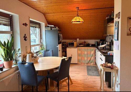 Foto - Helle Dachgeschosswohnung - 600,00 EUR Kaltmiete, ca.  62,00 m²