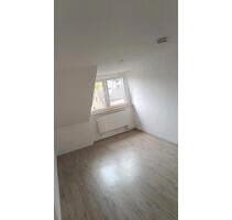 2,5 Zimmer Dachgeschoss Wohnung - Duisburg Beeck