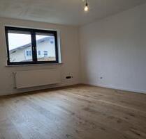 Ansprechende, modernisierte 5-Raum-EG-Wohnung mit Garten in Lam