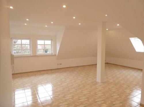 Foto - 2.5 Zimmer Dachgeschoßwohnung zur Miete in Karben