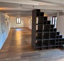 Besonderes Wohnen im sanierten Altbau - für Single oder Pärchen - Fürth Altstadt