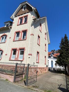 Foto - Charmantes Mehrfamilienhaus & schönen Anwesen in Frankfurt Bergen