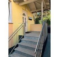 Schöne gepflegte 3-Zimmer-Wohnung im DG mit Balkon - Neuwied
