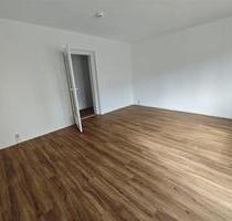 Gemütliche 1-Zimmer mit Balkon und Wannenbad in ruhiger Lage - Chemnitz Hilbersdorf