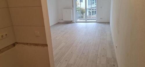 Foto - 1 Zimmer Wohnung,Frisch saniert,neue EBK,Blk.,Tiefgarage,3 Gehminuten zum Bhf.