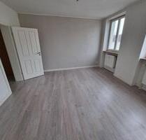 2-Raum Wohnung Nähe Bahnhof mit EBK u. Wanne! - Schwerin Altstadt