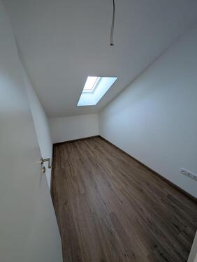 Foto - Dachgeschoßwohnung in Essenbach zur Miete