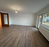 Neu renovierte 120 qm Wohnung mit Balkon und Terrasse - Ronneburg