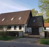 Haus in Wald und Seenähe - 1.650,00&nbsp;EUR Kaltmiete, ca.&nbsp; 126,00&nbsp;m&sup2; in Oranienburg (PLZ: 16515)