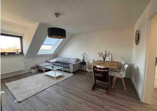 Foto - Charmante 3-Zimmer Wohnung im Dachgeschoss