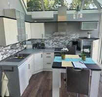 Exklusive möblierte 2-Zimmer-Wohnung mit Garten! - Florstadt