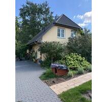 Einfamilienhaus mit Pool und Kamin, ruhige Lage Fredersdorf Nord - Fredersdorf-Vogelsdorf