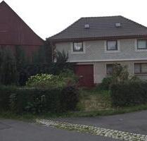 3 Seiten Bauernhof - 90.000,00 EUR Kaufpreis, in Remptendorf (PLZ: 07368)