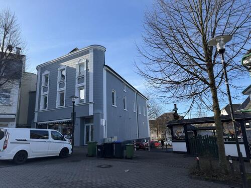 Foto - **Helle, komplett renovierte Altbauwohnung in verkehrsberuhigter Innenstadt von Burscheid**