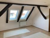 Foto - 4 Zimmer Dachgeschoßwohnung zur Miete in Alheim