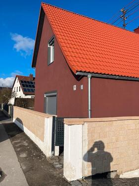 Foto - Haus in Ebermergen - 2.200,00&nbsp;EUR Kaltmiete, ca.&nbsp; 170,00&nbsp;m&sup2;