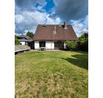 Einfamilienhaus Winsen mit Wintergarten, Pool, großem Garten - Winsen (Aller)