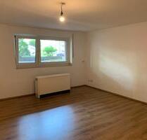 2-Zi-Whg - Einbauküche - in ruhiger Lage –Duisburg Röttgersbach