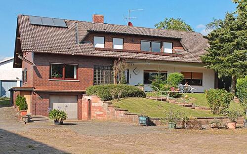 Foto - Ehemaliges landwirtschaftliches Anwesen mit viel Potenzial