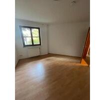 Wohnung 52pm EG Nachmieter - 800,00&nbsp;EUR Kaltmiete, ca.&nbsp; 52,00&nbsp;m&sup2; in Bad Heilbrunn (PLZ: 83670)