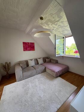Foto - Charmante Dachgeschosswohnung mit Einbauküche zu vermieten