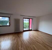 2-Zimmer Wohnung mit EBK und Balkon im Münchner Norden - München Schwabing-Freimann