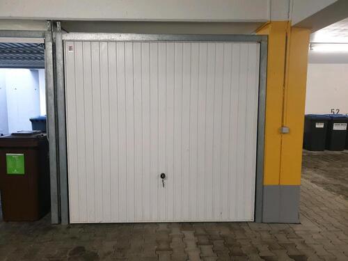 Foto - PKW, Oldtimer, Motorrad? GARAGE in Ehingen