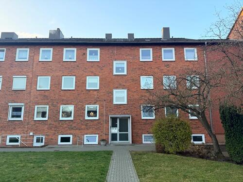 Foto - 3-Zimmer-Wohnung im 1. OG mit EBK und Balkon