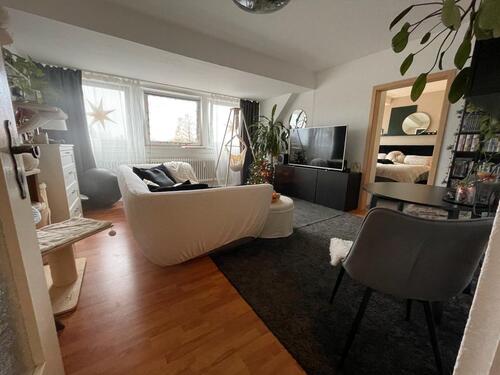 Foto - DEL: 2 ZKB, hell, gepflegt, für 1 berufstätige Person, privat