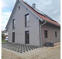 Neubau Einfamilienhaus in ruhiger Lage, 145 m², 2250 € - Mittelstetten