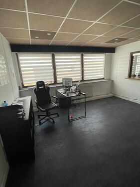 Foto - Bürofläche zur Miete - 610,00 EUR Kaltmiete,