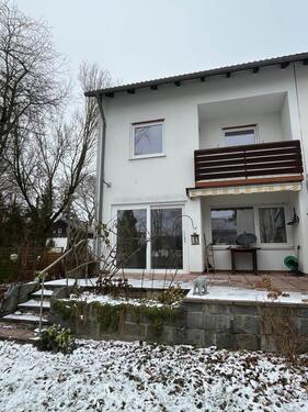 Foto - Perfekt für Familien: Neu renoviertes 5 Zimmer Reiheneckhaus