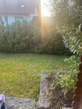 Foto - Lichtdurchflutete Whg. mit EBK, Tageslichtbad und eig. Garten