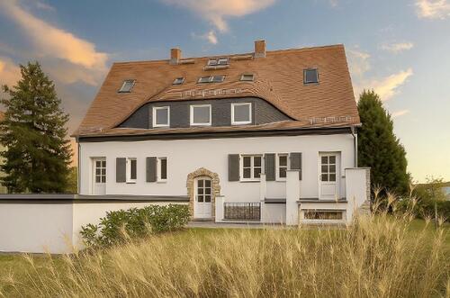 Foto - Wunderschöne 4 Raumwohnung mit großer Terrasse und Gartenanteil