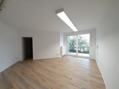 Foto - *** Ansprechende Büro- Praxisräume in saniertem Mehrfamilienhaus ***