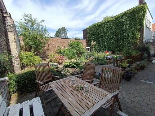 Foto - Schöne und gemütliche 2 Zimmer Wohnung in zentraler, aber ruhiger Lage (Sackgasse) nahe U35