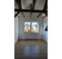 3 Raum Wohnung im Dachgeschoss in 06667 Großkorbetha - Weißenfels