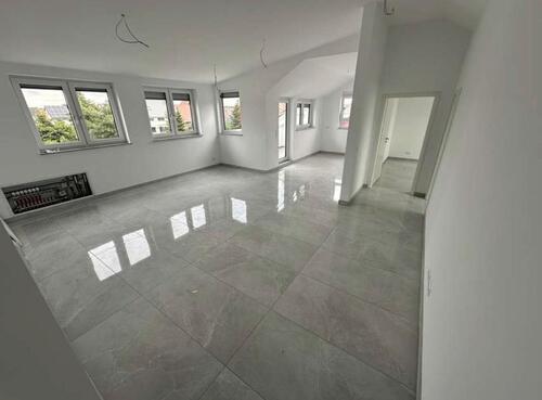 Foto - Neuwertige, Gehobene & Helle 3,5 Zimmer mit Terasse