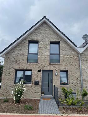 Foto - Neuwertige 4-Zimmer-Doppelhaushälfte, Schüttorf, Wohnung, Haus