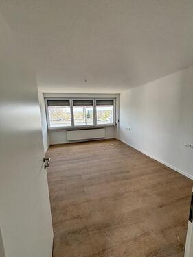 Foto - 3 Zimmer Etagenwohnung zur Miete in Neckartenzlingen
